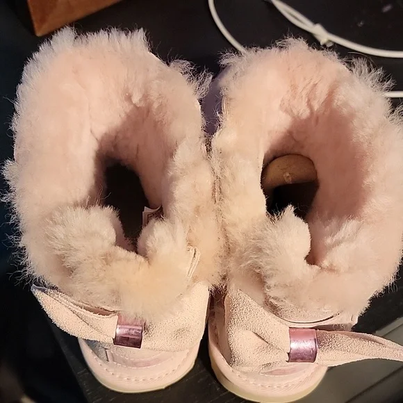 UGG Mini Bailey Bow Starry Lite Boots - Picture 6 of 7